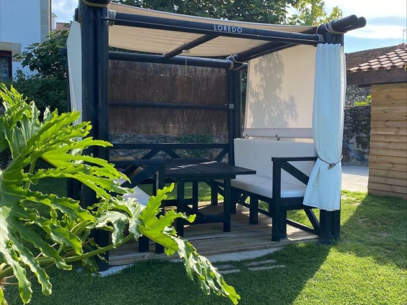 Cube de détente privé de l'appartement Loredo, à côté du figuier de jardin